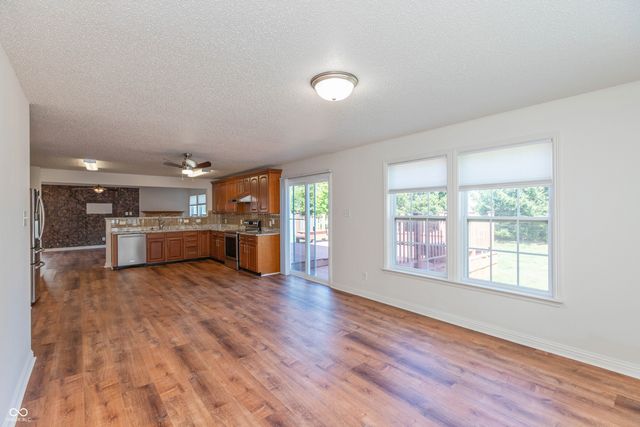 6757 Eastland Drive, Brownsburg, IN 46112