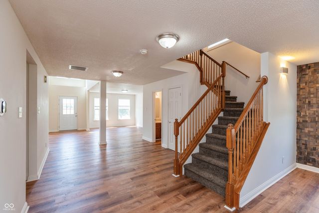 6757 Eastland Drive, Brownsburg, IN 46112