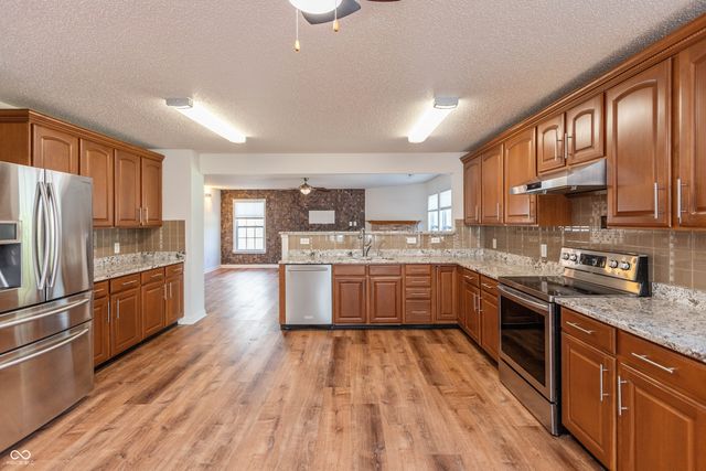 6757 Eastland Drive, Brownsburg, IN 46112