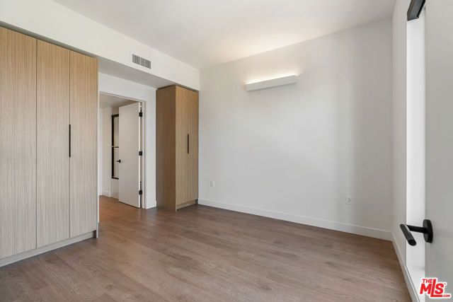 10700 Tabor Street 201, Los Angeles, CA 90034