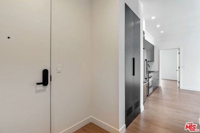 10700 Tabor Street 201, Los Angeles, CA 90034