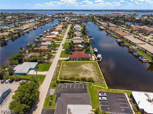 1612 SE 41st ST, Cape Coral, FL 33904