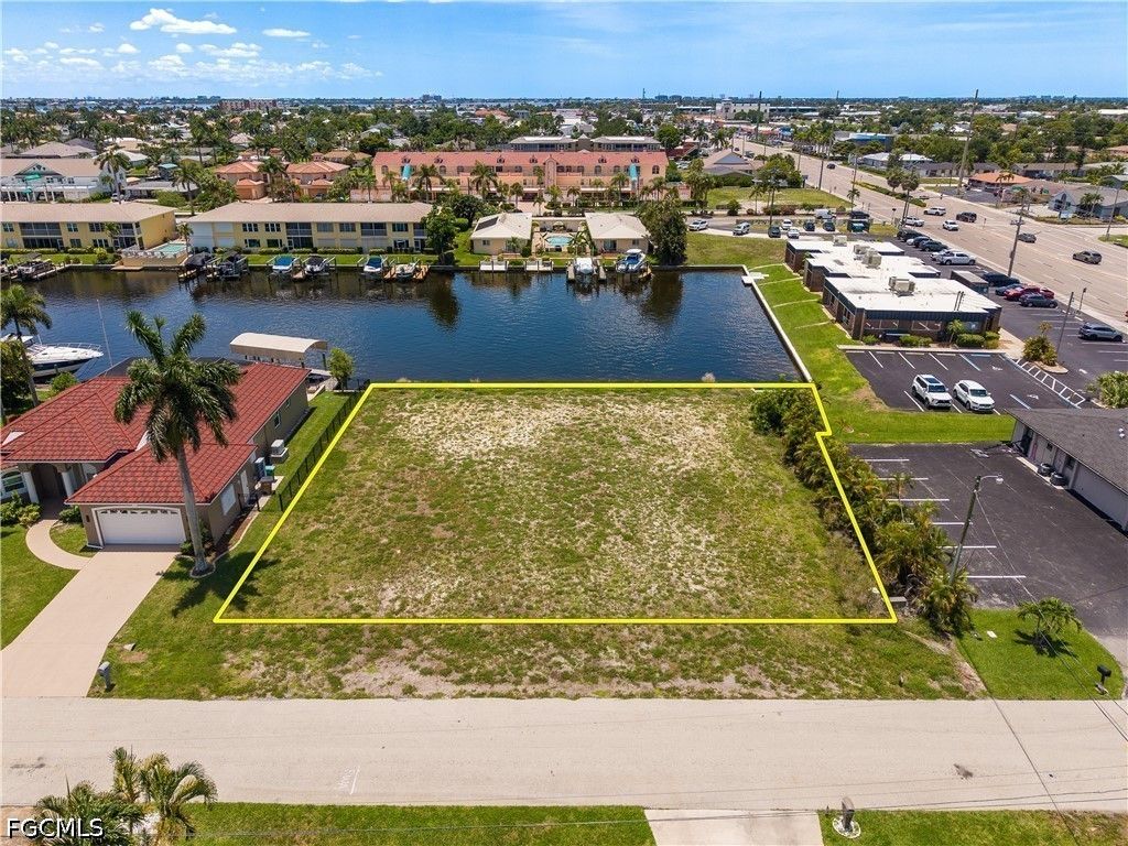 1612 SE 41st ST, Cape Coral, FL 33904
