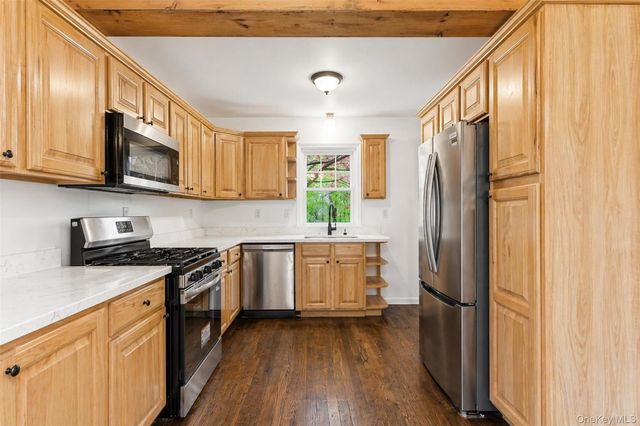 49 Longfellow Drive, Carmel, NY 10512
