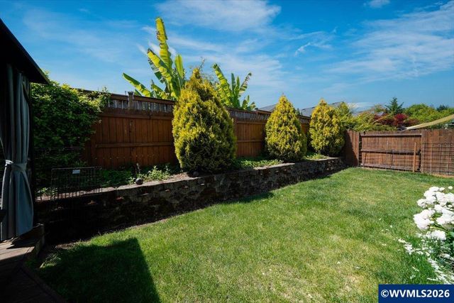2654 Red Oak St NW, Albany, OR 97321