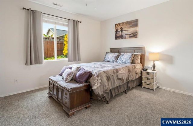2654 Red Oak St NW, Albany, OR 97321
