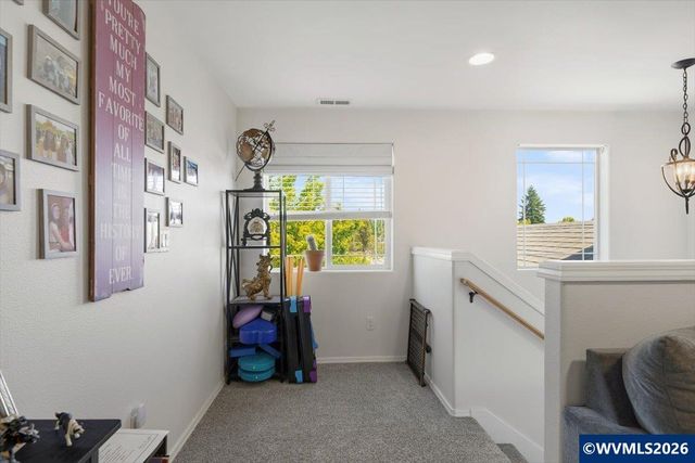 2654 Red Oak St NW, Albany, OR 97321