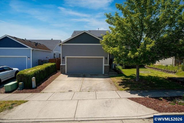 2654 Red Oak St NW, Albany, OR 97321