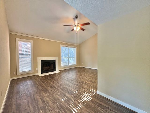 1500 Olympia Way 28, College Station, TX 77840