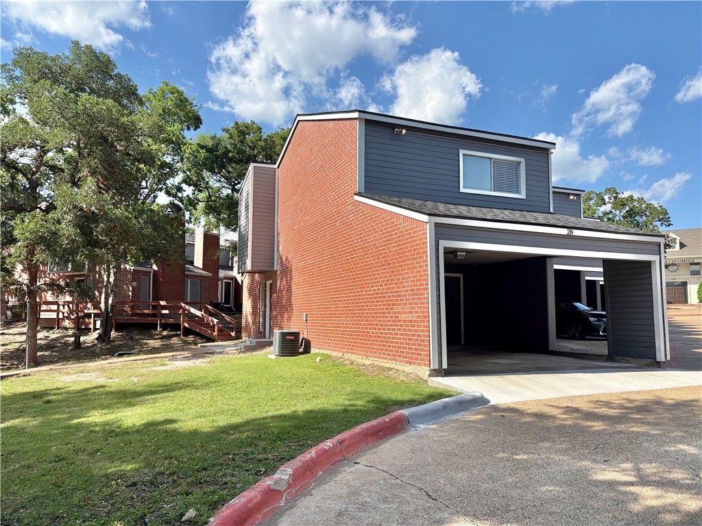 1500 Olympia Way 28, College Station, TX 77840