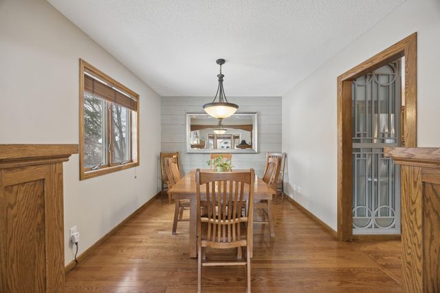 19402 Carson Circle NW, Elk River, MN 55330