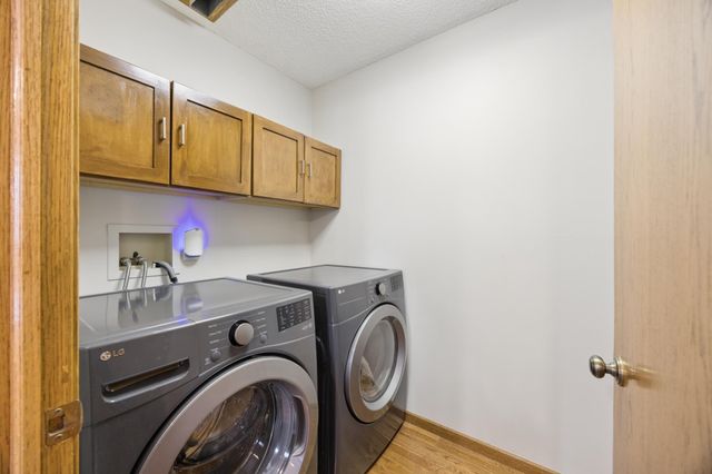 19402 Carson Circle NW, Elk River, MN 55330