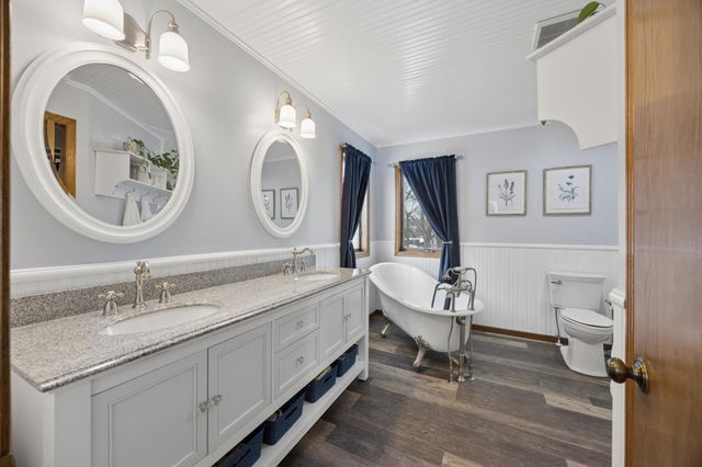 19402 Carson Circle NW, Elk River, MN 55330