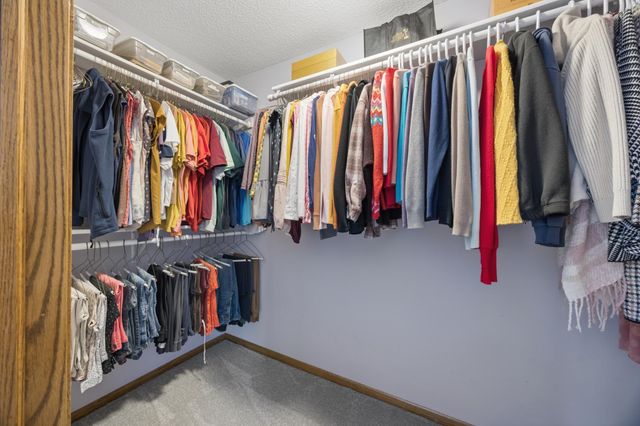 19402 Carson Circle NW, Elk River, MN 55330