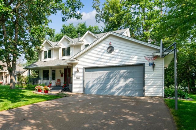 19402 Carson Circle NW, Elk River, MN 55330
