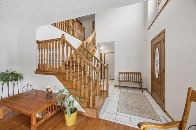 19402 Carson Circle NW, Elk River, MN 55330