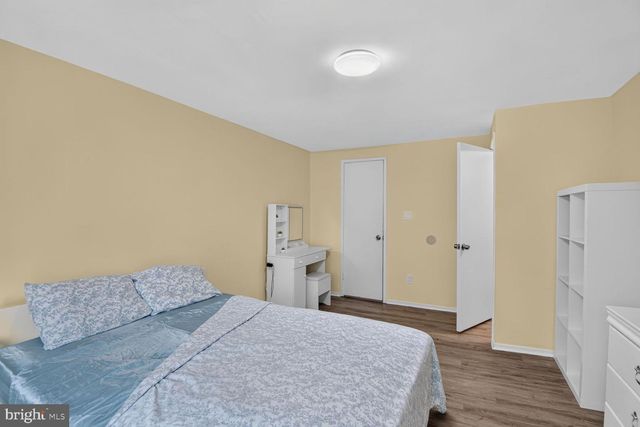 9821 DOCENA DR, Gaithersburg, MD 20886