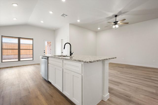 2403 Bryan Avenue, Wolfforth, TX 79382