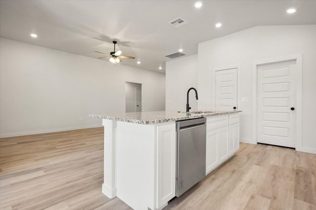 2403 Bryan Avenue, Wolfforth, TX 79382