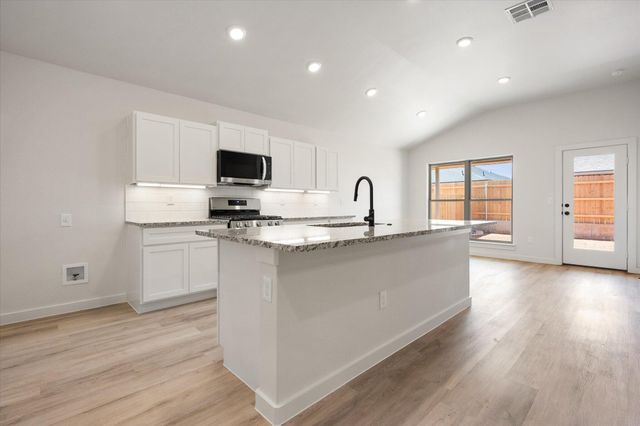 2403 Bryan Avenue, Wolfforth, TX 79382