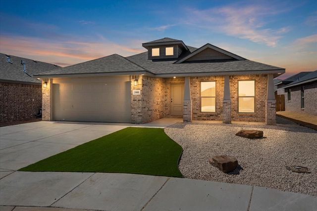 2403 Bryan Avenue, Wolfforth, TX 79382