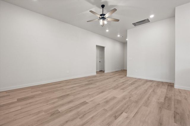 2403 Bryan Avenue, Wolfforth, TX 79382