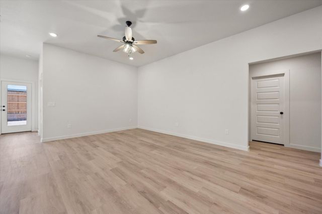 2403 Bryan Avenue, Wolfforth, TX 79382