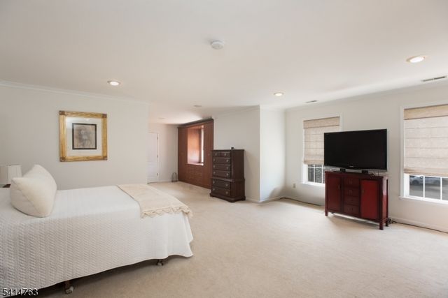 2 Ridge Rd, Green Brook Twp., NJ 08812