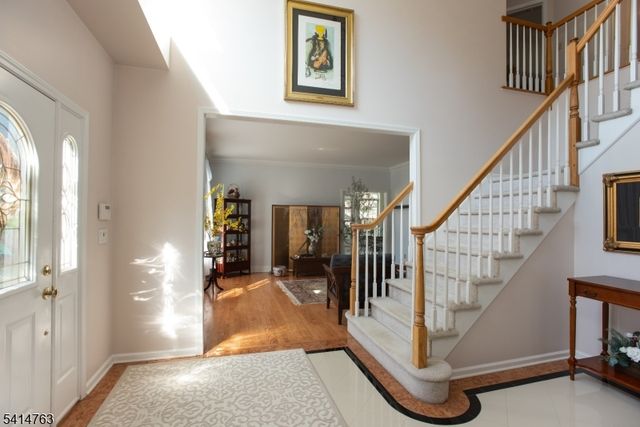 2 Ridge Rd, Green Brook Twp., NJ 08812