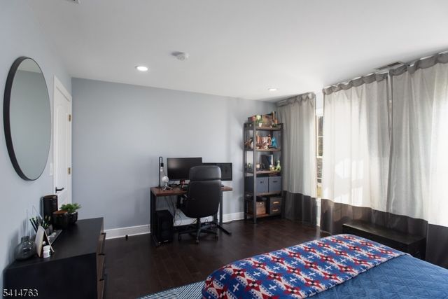 2 Ridge Rd, Green Brook Twp., NJ 08812