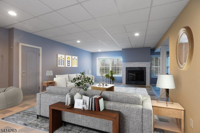 2 Ridge Rd, Green Brook Twp., NJ 08812