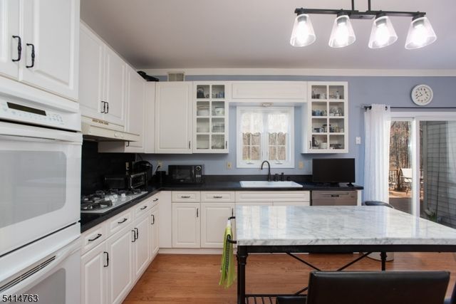 2 Ridge Rd, Green Brook Twp., NJ 08812