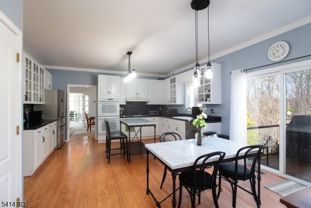 2 Ridge Rd, Green Brook Twp., NJ 08812