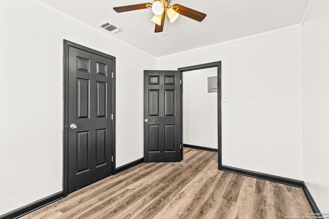 115 Robeson, San Antonio, TX 78220