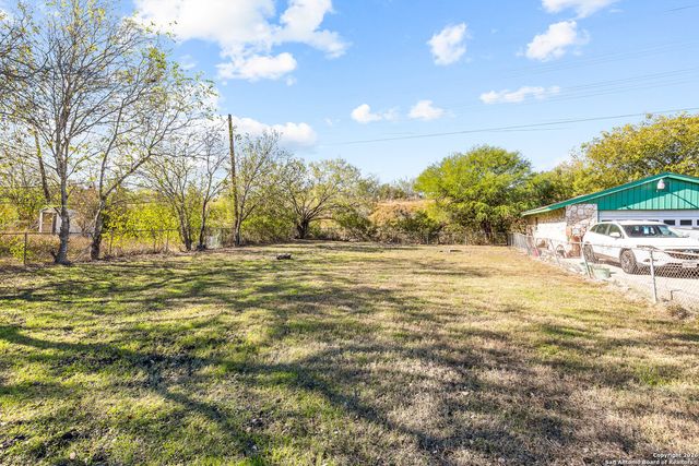 115 Robeson, San Antonio, TX 78220