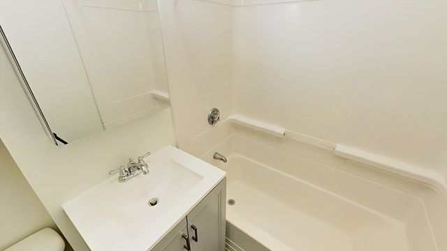 616 Columbus Ave. 6, Boston, MA 02118