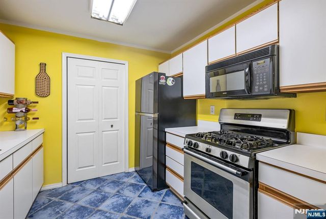 2014 Beatrice Court 2014, Mahwah, NJ 07430