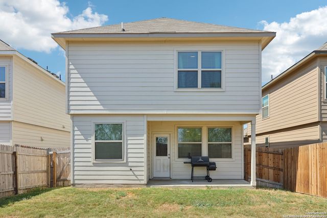 10514 GREEN LAKE DR, San Antonio, TX 78223