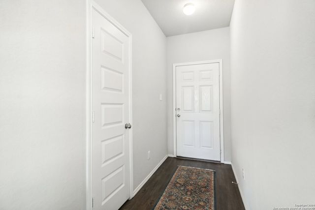 10514 GREEN LAKE DR, San Antonio, TX 78223