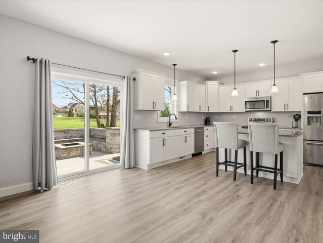 2006 JELENA ROAD, Shippensburg, PA 17257