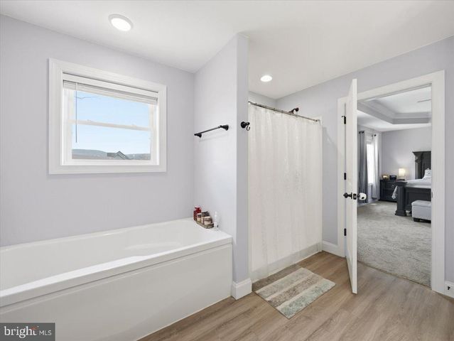 2006 JELENA ROAD, Shippensburg, PA 17257