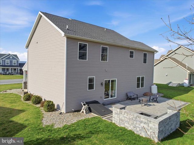 2006 JELENA ROAD, Shippensburg, PA 17257