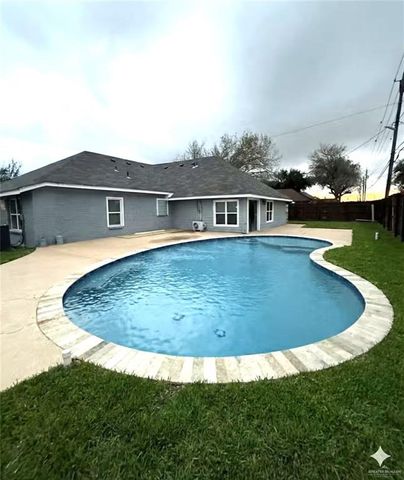 726 W Kelly Avenue, Pharr, TX 78577