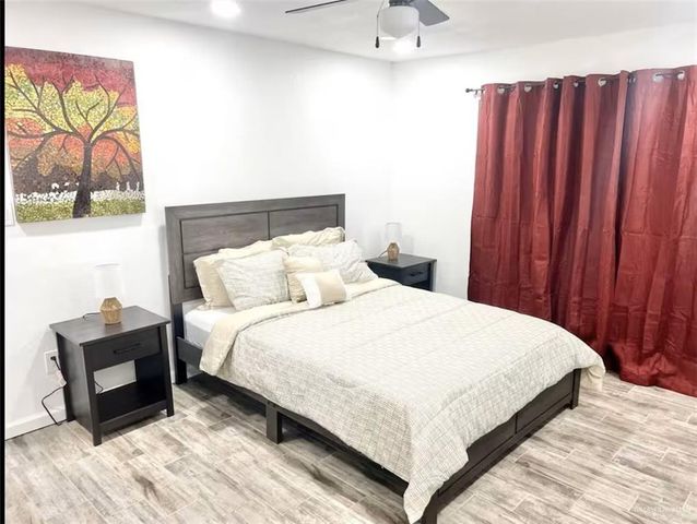 726 W Kelly Avenue, Pharr, TX 78577