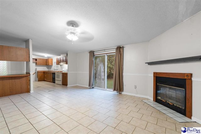 1903 Mercedes Way, Florence, SC 29506