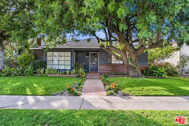 5401 Columbus Avenue, Sherman Oaks, CA 91411
