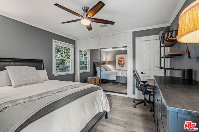 5401 Columbus Avenue, Sherman Oaks, CA 91411