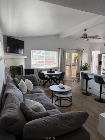 1144 W Balboa Blvd. A, Newport Beach, CA 92661