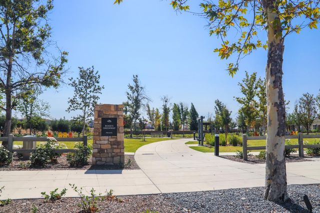 612 Josephine Avenue, Madera, CA 93636