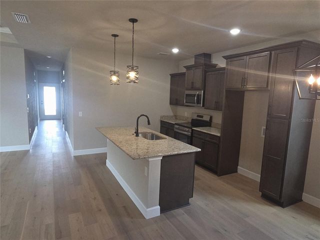 24338 SW 18TH LANE, Newberry, FL 32669